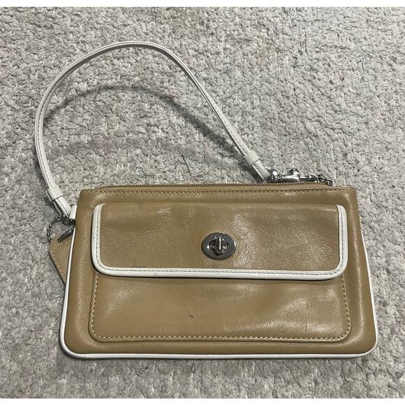Coach Wristlet Clutch Mini Purse Tan White With Hangtag Turn Lock Leather - Picture 1 of 13